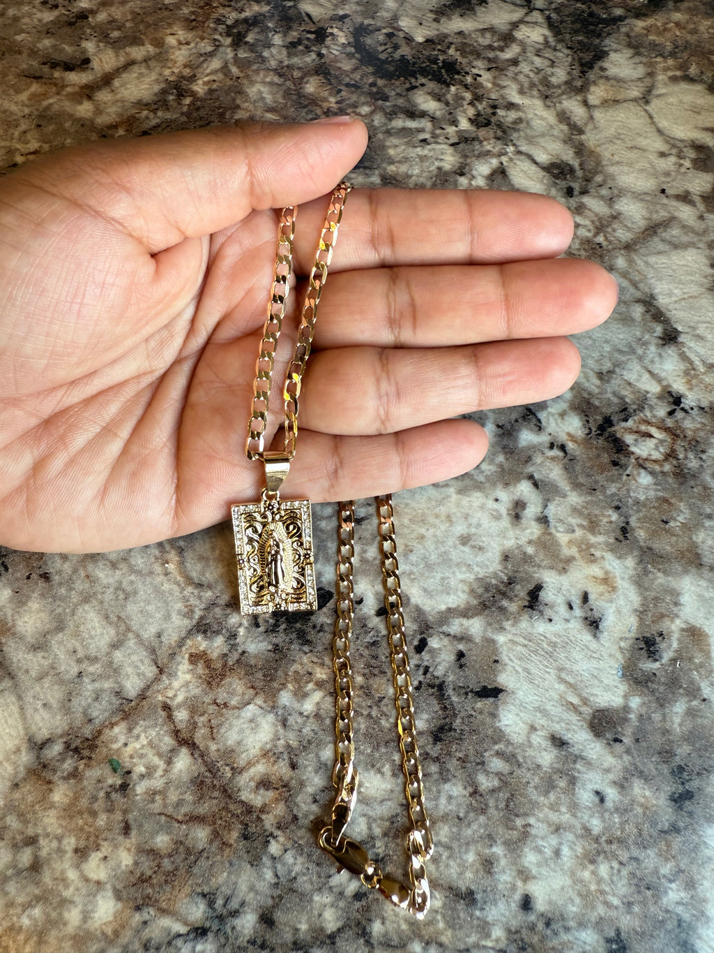 Cadena de la VIRGEN