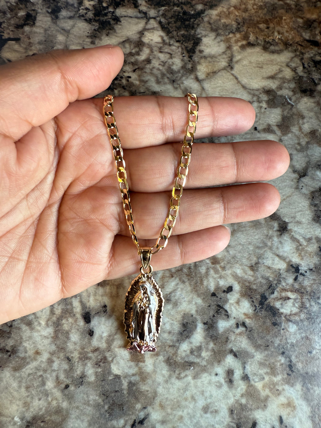 Cadena de la VIRGEN