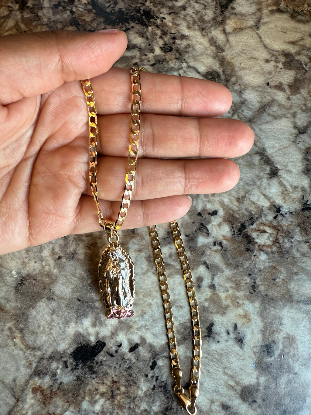 Cadena de la VIRGEN
